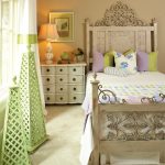 Ornate Bedroom Furniture Standing Lights Night Lamp Bed Carpet Cabinet Drawers Wall Painting Pillows Traditional Design